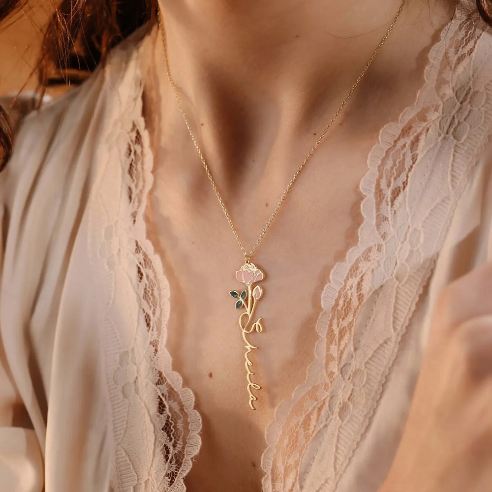 Birth Flower Necklace - Персонализированное ожерелье с именем и цветком