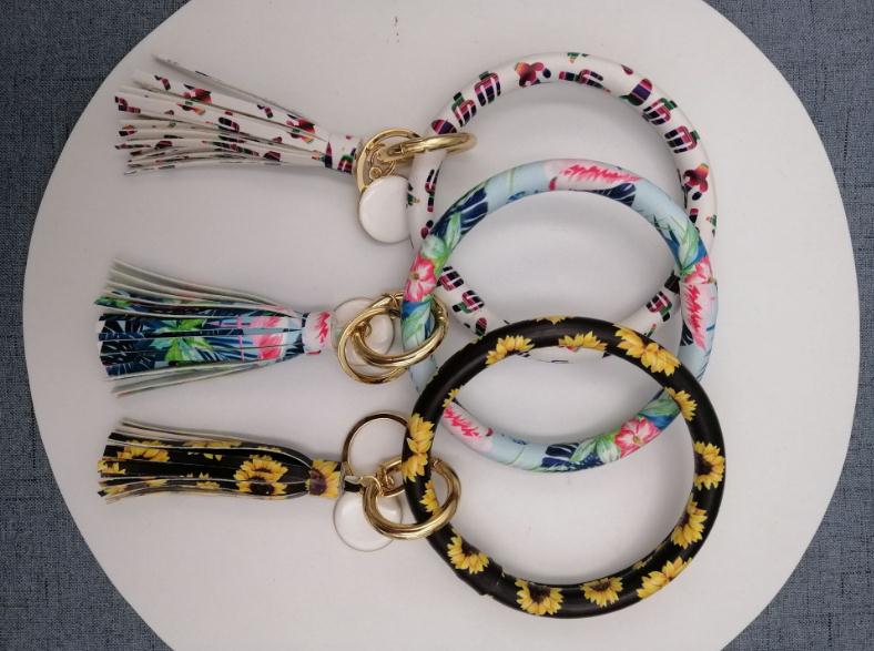 Брелок с монограммой подсолнеч – обзор и цена Monogram Keychain Leather