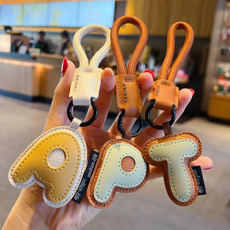 Брелок из искусственной кожи с – обзор и цена Monogram Keychain Leather
